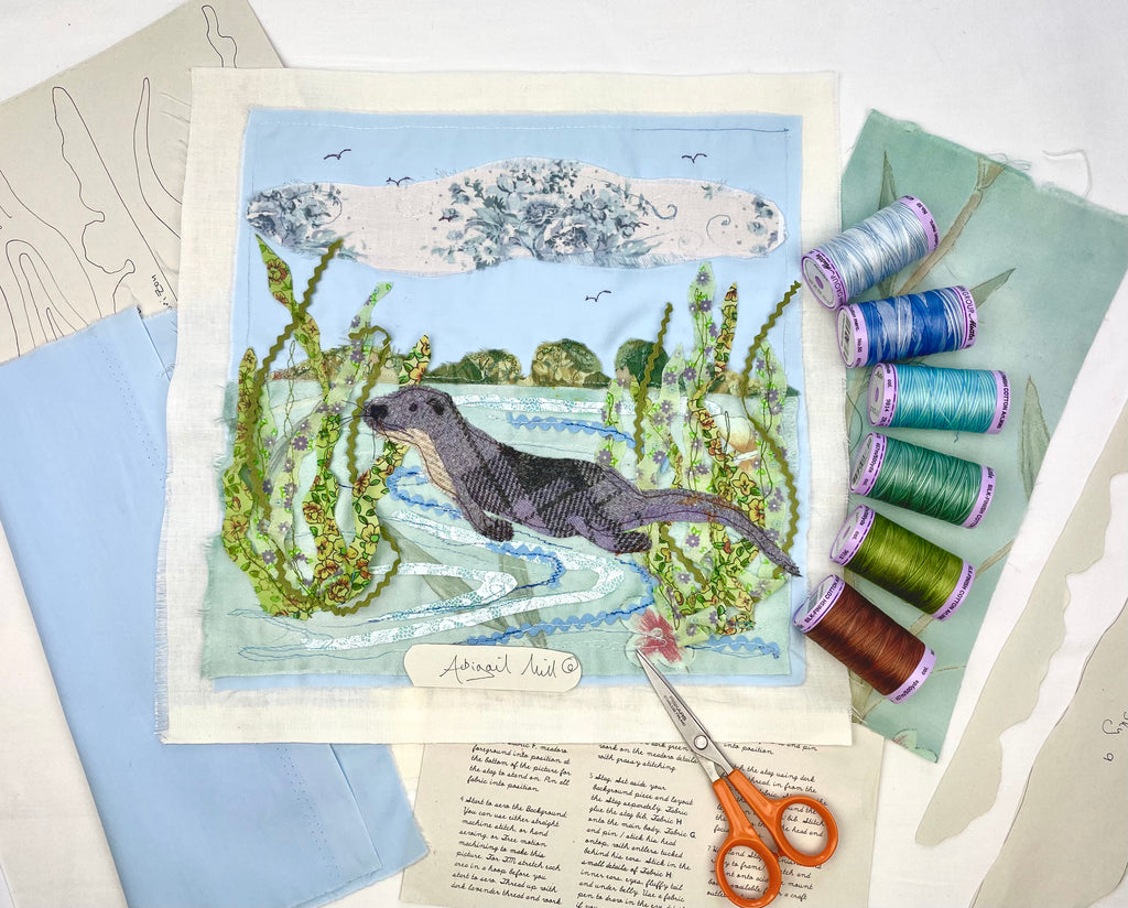 Swimming Otter Sewing kit